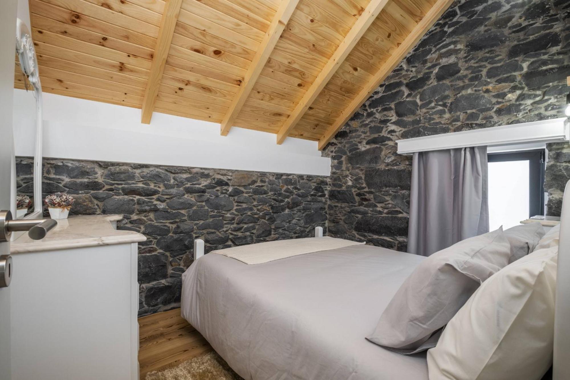 Mountain Retreat By Madeira Sun Travel Villa Porto Moniz Eksteriør bilde